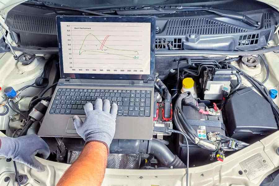 Vehicle engine diagnostic